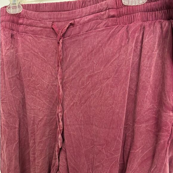 Torrid Relaxed Taper Stretch Challis High-Rise Tie-Front Pant - Picture 6 of 8
